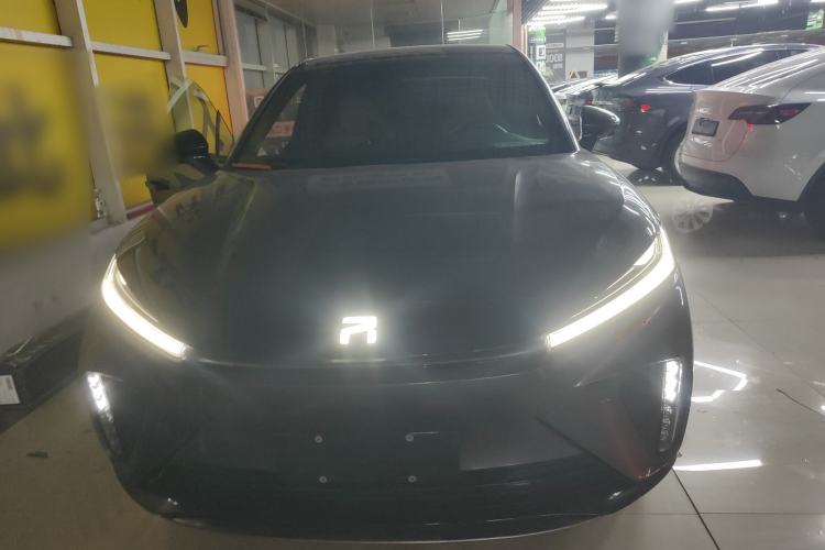 Used  R7 2023 Rear-Drive Screen King Pro Edition
