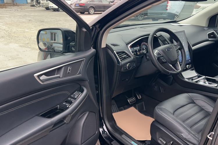 Used Ford Edge 2020 EcoBoost 245 Two-Wheel Drive Titanium 7-Seater
