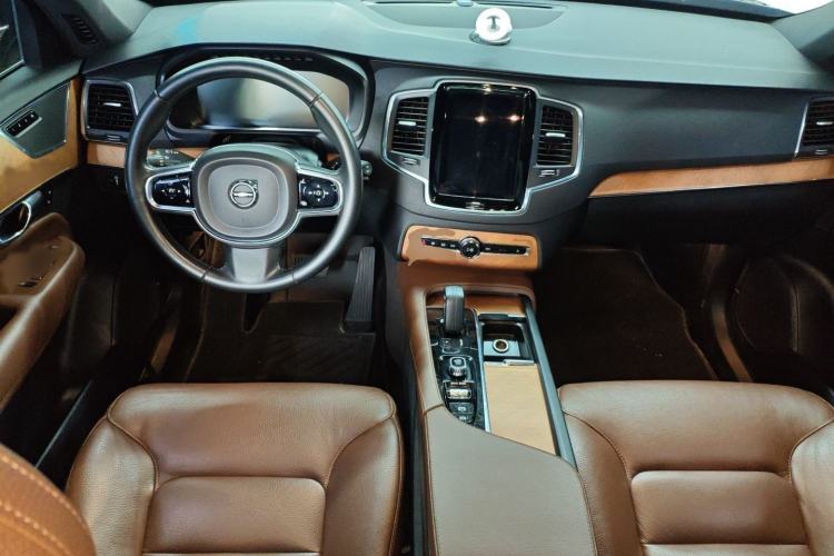 Used Volvo XC90 2021 B5 SmartDrive Luxury Edition 5-seater
