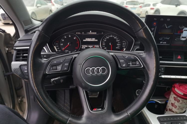 Used Audi A4L 2017 40 TFSI Style Edition
