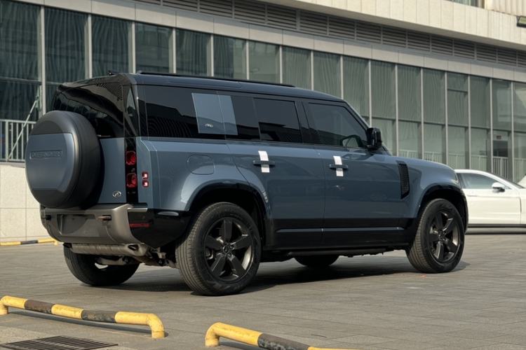 Used Land Rover Defender 2023 110 3.0T P400 X-DYNAMIC HSE
