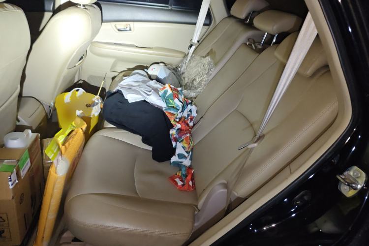 Used BYD S6 2014 2.0L Manual Luxury 5-Seater