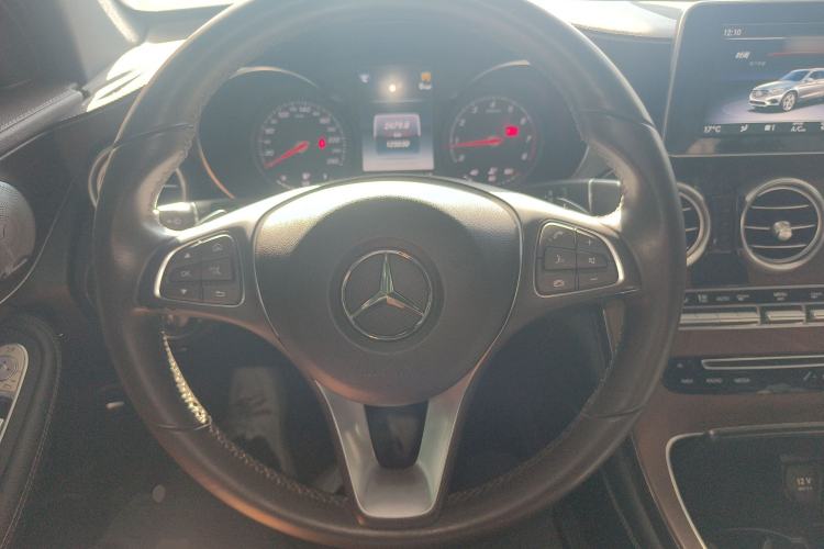 Used Mercedes-Benz GLC 2019 Refreshed GLC 300 L 4MATIC Dynamic Edition
