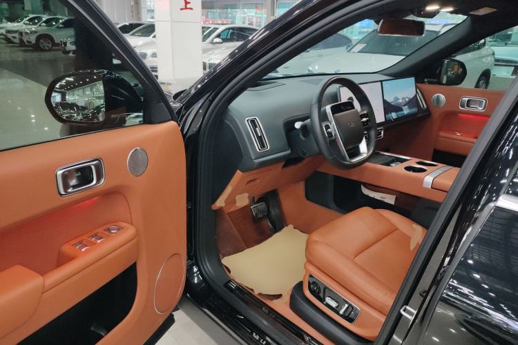 Used Li Auto L8 2023 Pro Model
