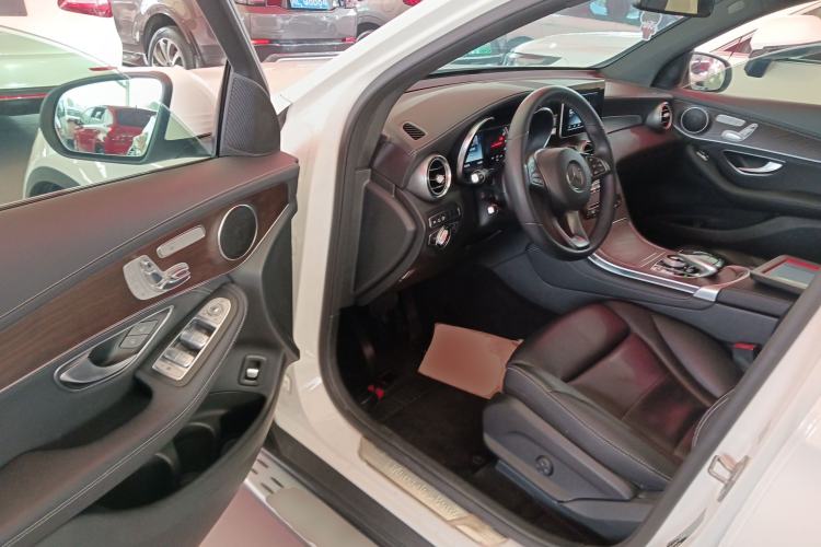 Used Mercedes-Benz GLC 2017 GLC 300 4MATIC Sport Edition
