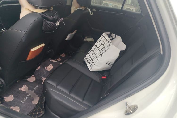 Used Volkswagen T-ROC 2019 280TSI DSG Two-Wheel Drive Comfort Version China VI Standard
