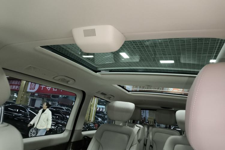 Used Mercedes-Benz V-Class 2022 V 260 Prestige Edition
