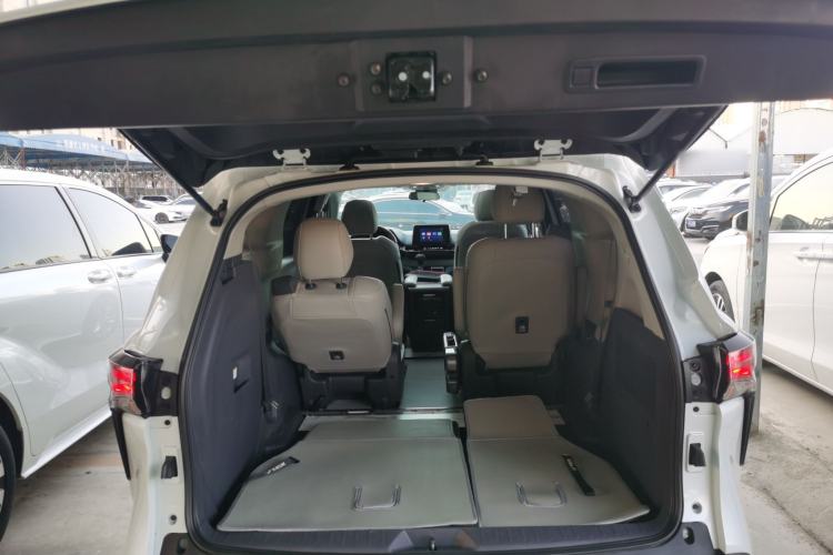 Used Toyota Sienna 2023 2.5L Hybrid Comfort Edition