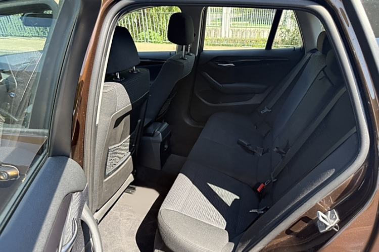 Used BMW X1 2015 sDrive18i Fashion Upgrade Edition
