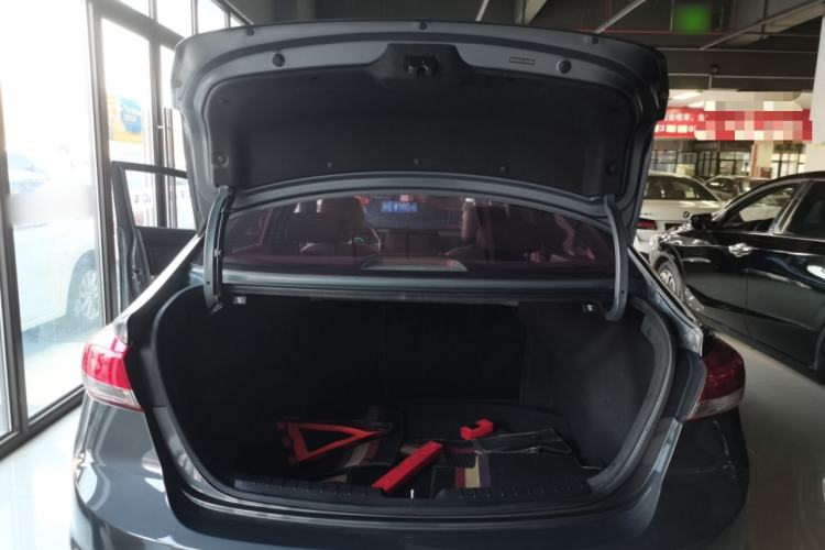 Used Hyundai Elantra 2020 1.4T Dual-Clutch Xuan Dong · Dynamic Version
