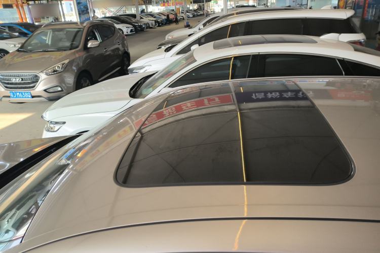 Used BMW 5 Series 2014 525Li Luxury Design Package
