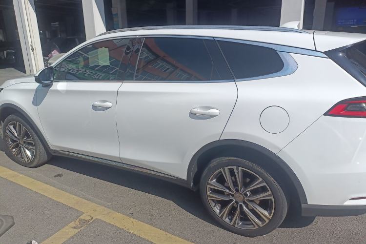 Used BYD Tang 2018 2.0T Automatic SmartConnect Luxury Version 7 Seats China V Standard
