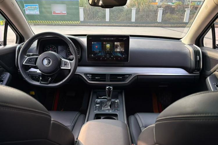 Used BYD Tang 2018 2.0T Automatic Smart Connect Prestige 7-Seater China V Standard
