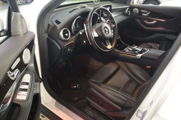 Used Mercedes-Benz GLC 2018 Facelifted GLC 260 4MATIC Dynamic Edition