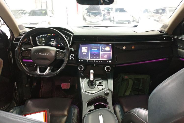 Used Lynk & Co 05 2020 2.0TD Two-Wheel Drive Shine Halo