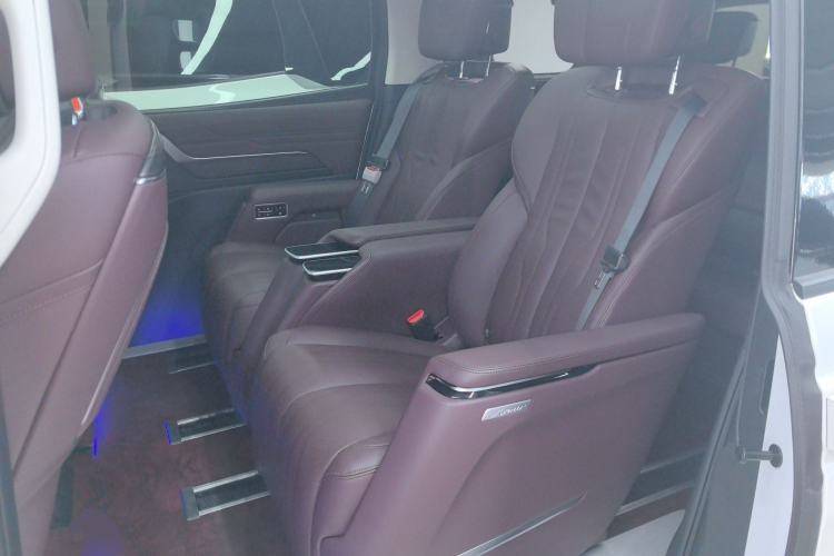 Used Buick Century 2023 2.0T Seven-Seater Yinshi Edition
