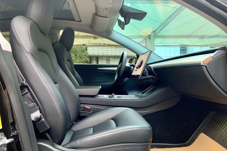 Used Tesla Model Y 2022 Rear-Wheel-Drive Version