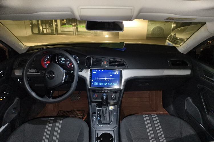 Used Volkswagen Lamando 2015 230TSI DSG Fashion Edition