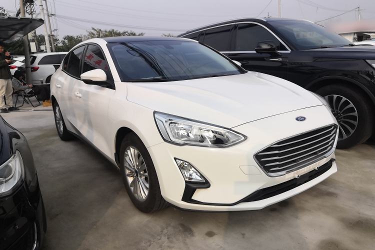 Used Ford Focus 2019 Sedan EcoBoost 180 Automatic Trend Edition
