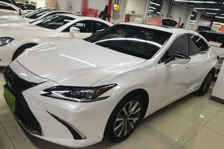 Used Lexus ES 2018 200 Excellence Edition China V Standard
