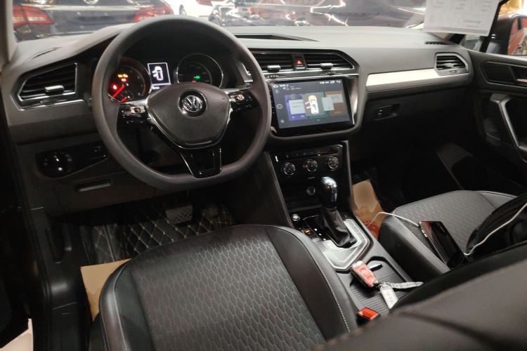 Used Volkswagen Tiguan L 2018 330TSI Automatic Two-Wheel Drive Luxury Edition
