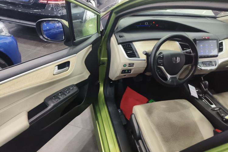 Used Honda Jade 2014 1.8L Automatic Comfort Elite Version 5 Seats
