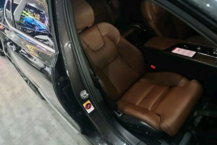 Used Volvo S90 2023 B5 Zhiyuan Luxury Edition