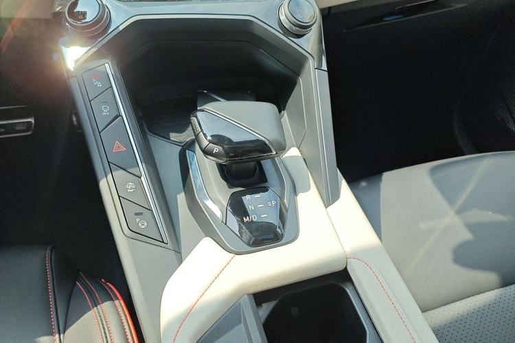 Used Lynk & Co 06 2020 1.5T YAO Halo
