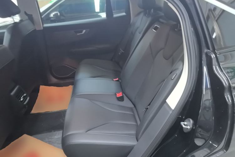 Used Hongqi E-QM5 2022 431 km Charge & Enjoy Edition
