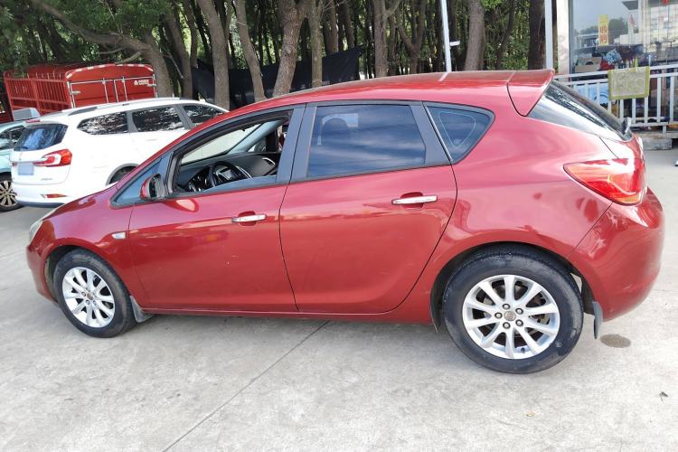 Used Buick GT 2014 XT 1.6L Automatic Fashion Edition
