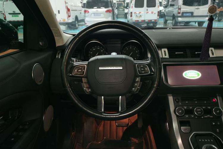 Used Land Rover Range Rover Evoque 2018 240 PS SE Smart Brilliance Edition