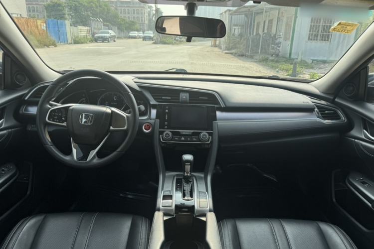 Used Honda Civic 2016 220TURBO CVT Luxury Edition
