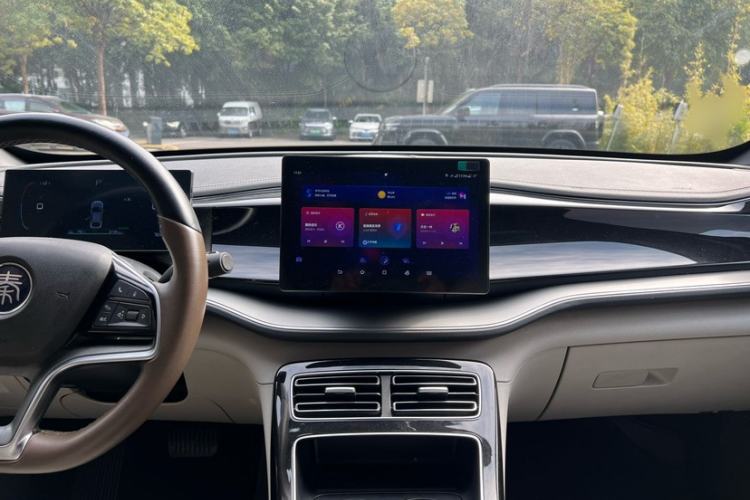 Used BYD Qin PLUS 2023 Champion Edition EV 420KM Leading Model
