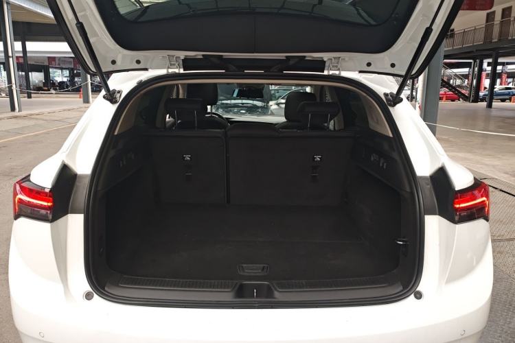 Used Buick Envision 2022 Encore S 552T Two-Wheel-Drive Luxury Model
