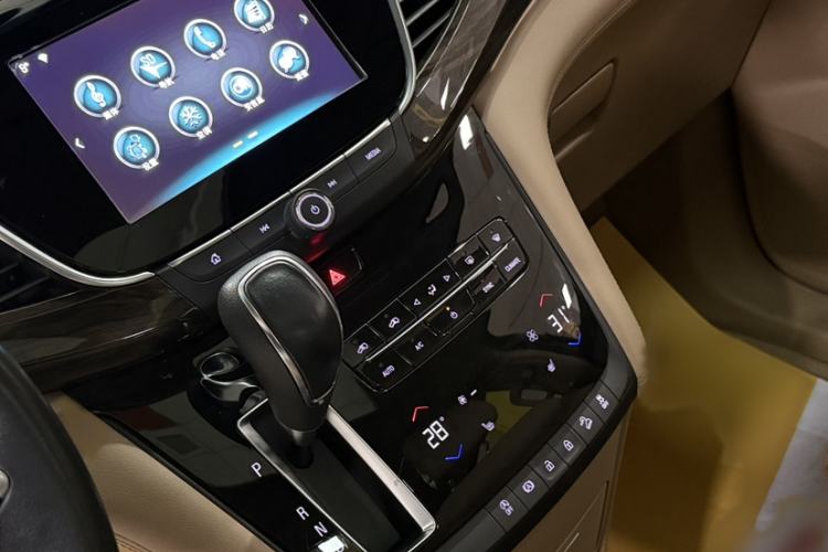 Used Buick GL8 2017 ES 28T Luxury Model China V Standard
