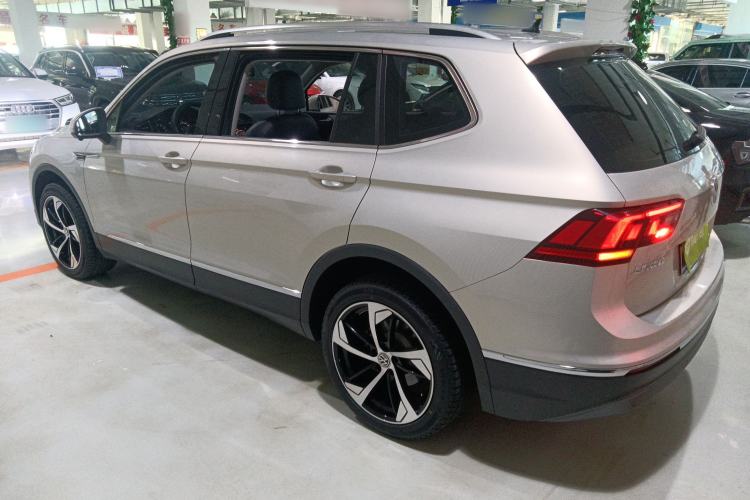 Used Volkswagen Tiguan L 2018 Revised Version 330TSI Automatic Two-Wheel Drive Comfort Edition
