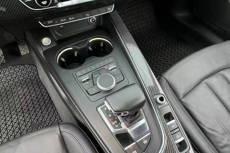 Used Audi A5 2017 Cabriolet 40 TFSI Fashion Model
