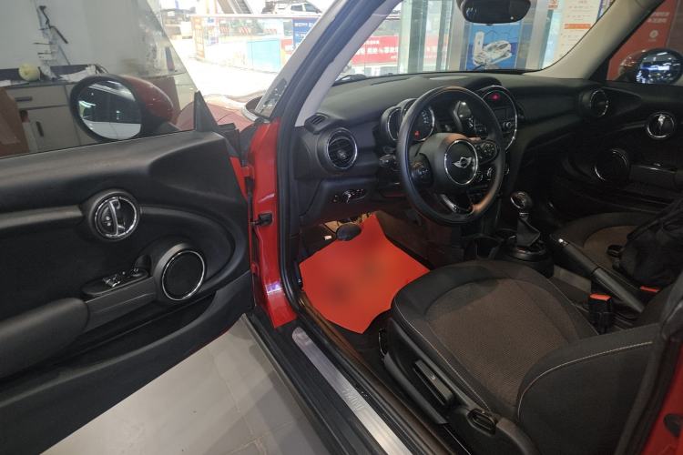 Used  MINI 2014 1.2T ONE+
