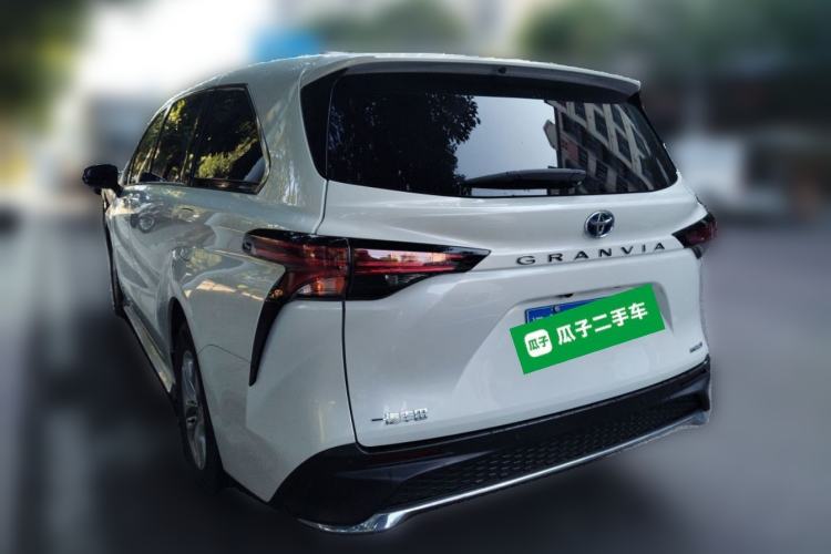 Used Toyota Granvia 2023 2.5L Hybrid Comfort Edition