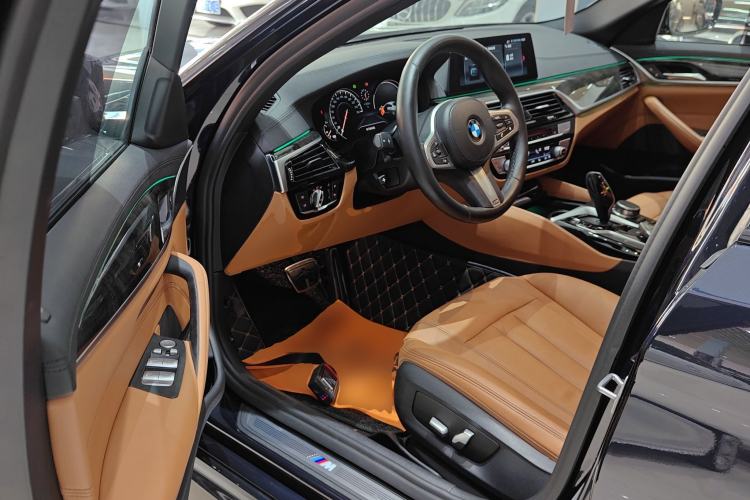 Used BMW 5 Series 2018 Restyled 530Li Leading Edition M Sport Package