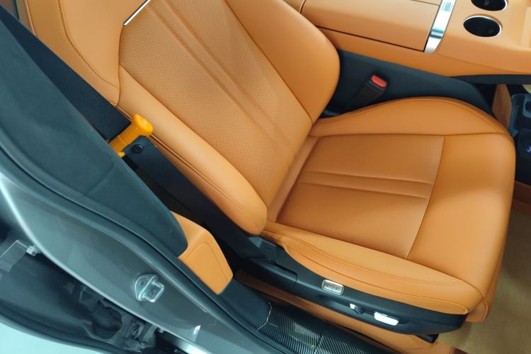 Used  YU7 2025 Ultra-Long Range High-Performance All-Wheel-Drive Max Edition