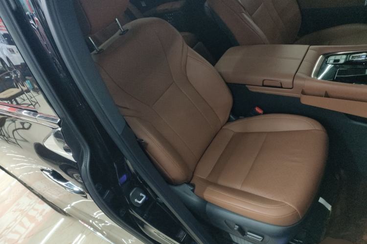 Used Toyota Vellfire 2024 Crown Dual-Engine 2.5L Supreme Executive Edition