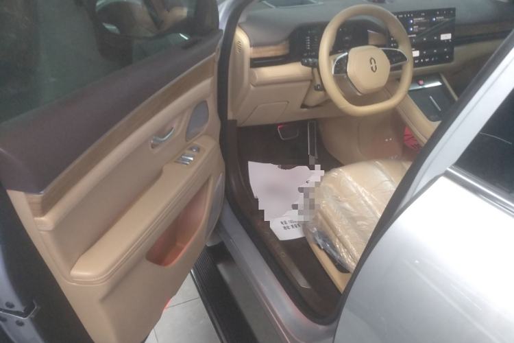 Used Hima AITO M7 2024 1.5T Intelligent Drive 4WD Ultra Version 5 Seats
