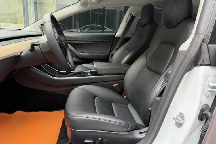 Used Tesla Model 3 2019 Long-Range Rear-Wheel-Drive Version
