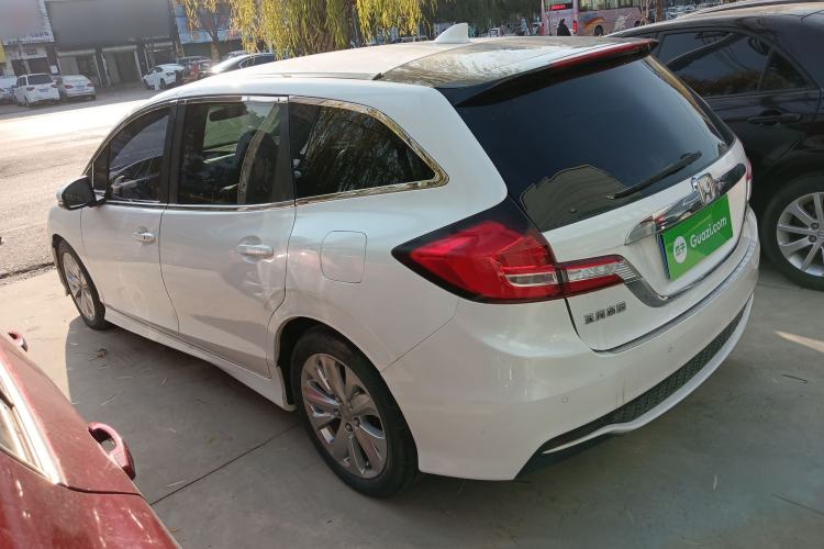 Used Honda Jade 2017 1.8L automatic Comfort version 5 seats
