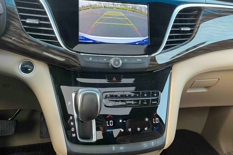 Used Buick GL8 2017 ES 28T Flagship Model China V Standard
