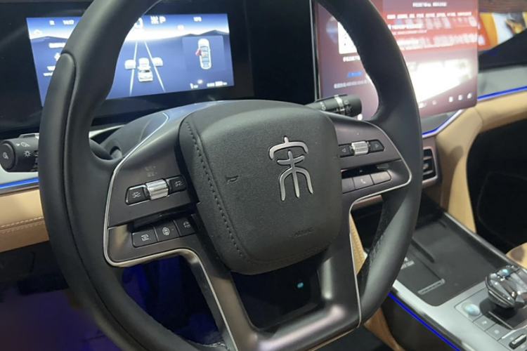 Used BYD Song L DM-i 2024 160 km Excellence Version
