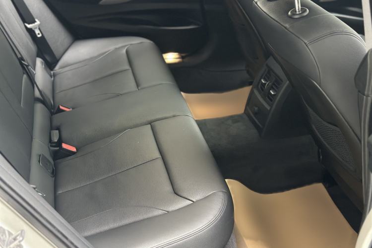 Used BMW 3 Series GT 2014 320i Leading Model