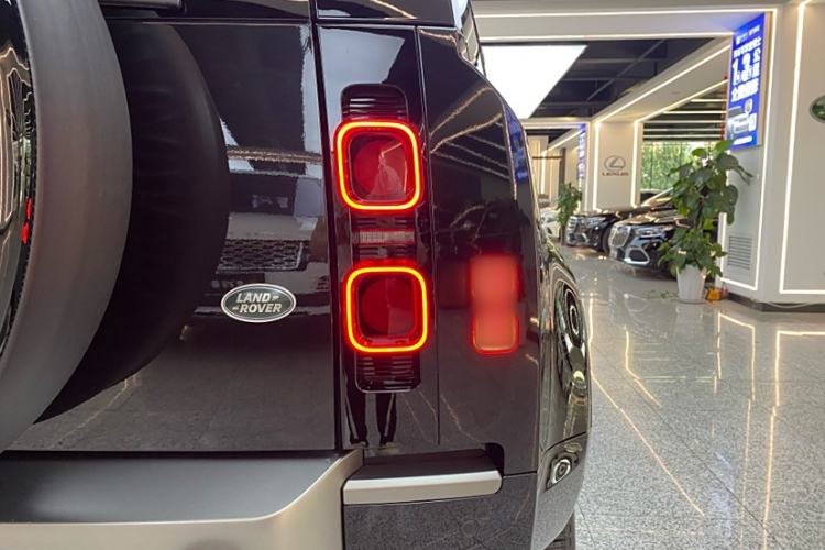 Used Land Rover Defender 2024 110 3.0T P400 X-DYNAMIC HSE