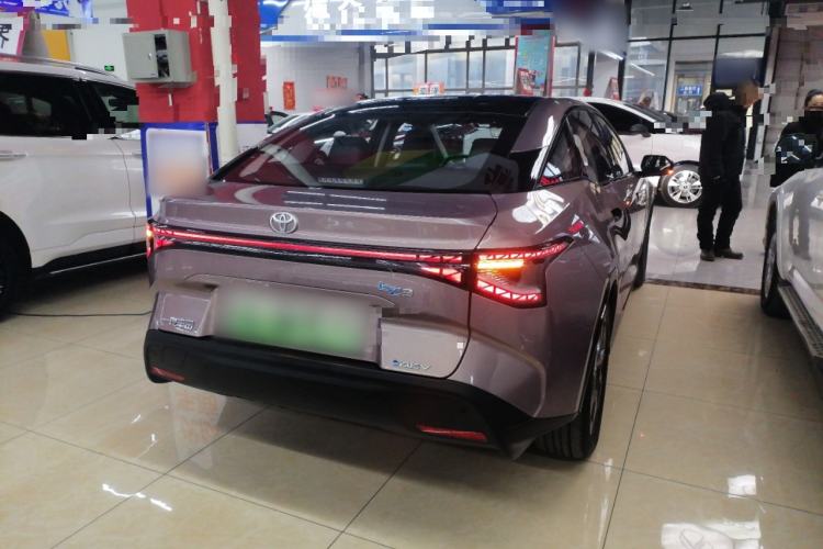 Used Toyota bZ3 2023 616 km Long-Range Premium
